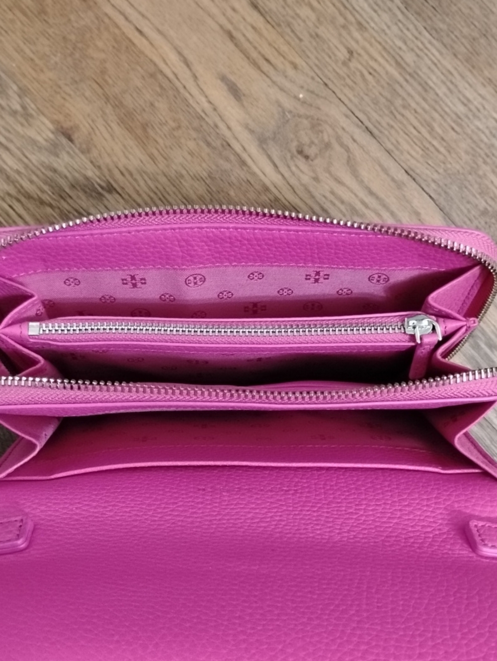 Tory Burch Thea Mini Crossbody - Picture 8 of 13